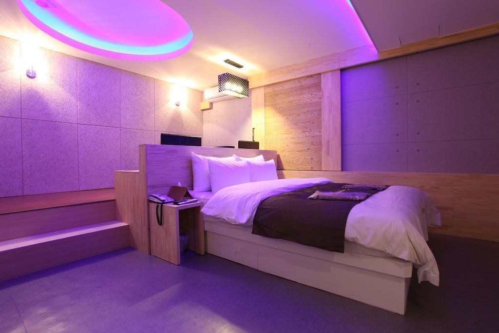 Hotel Pharaoh 首爾 外观 照片