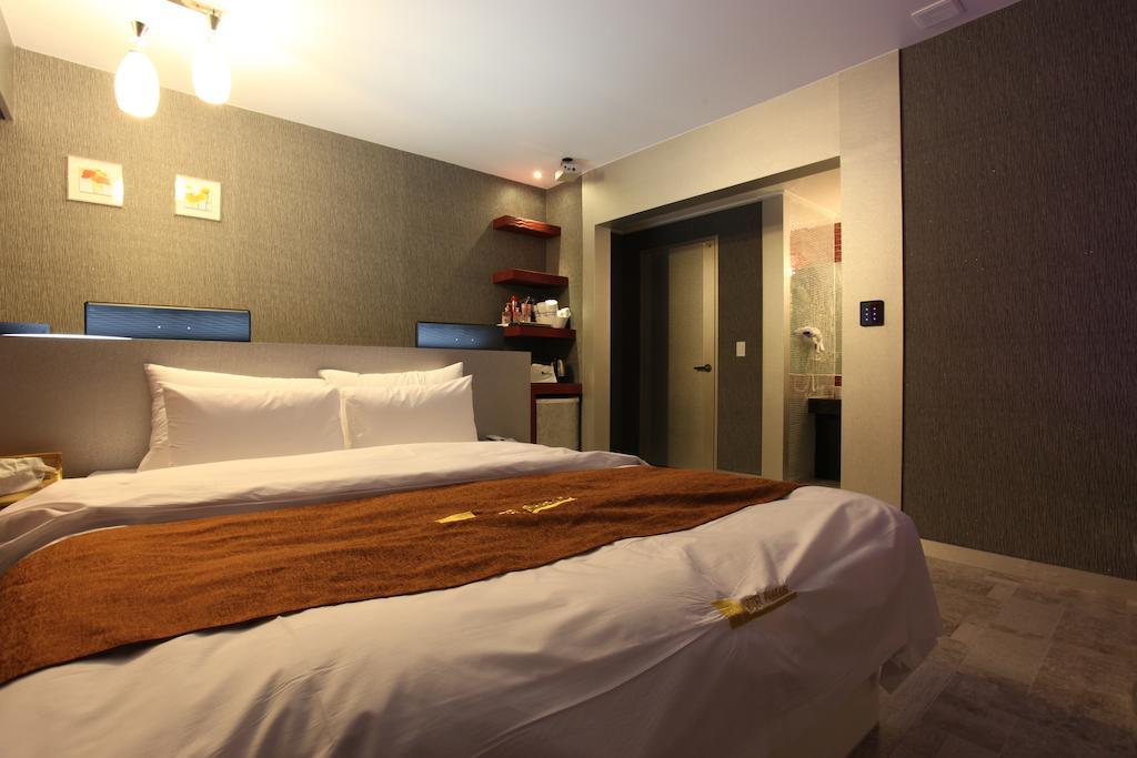 Hotel Pharaoh 首爾 外观 照片
